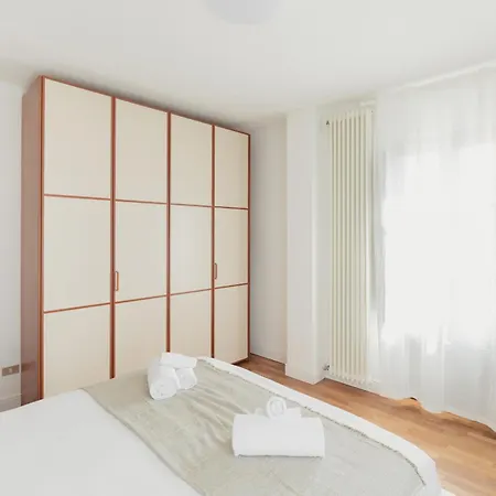 Gohost - Stylish And Charming Flat Between Navigli And Duomo Apartment Milan